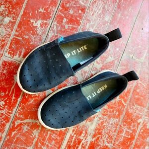 Native Toddler Shoes Size 8